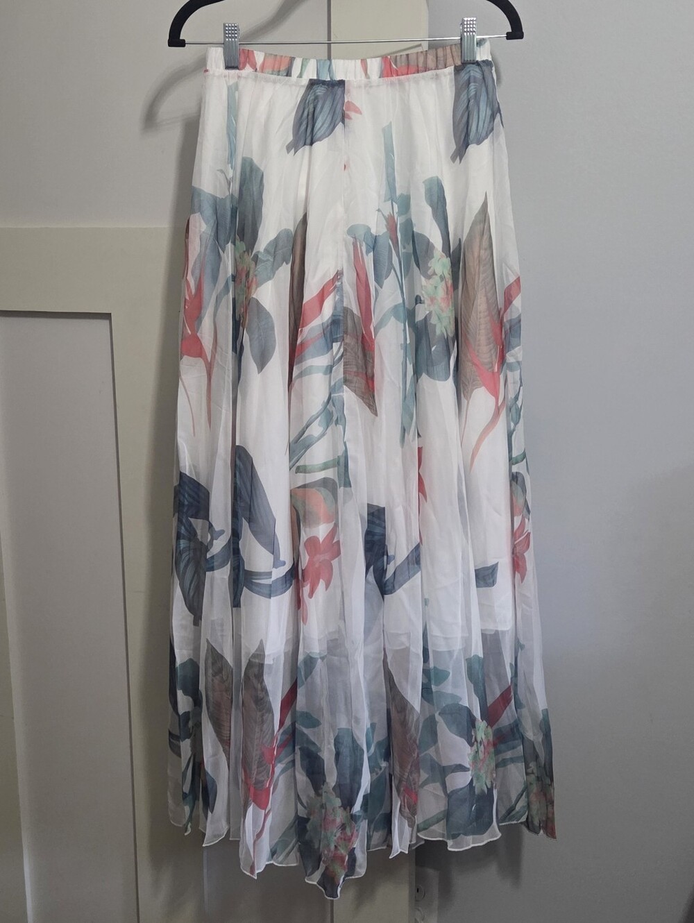 NWT Chicwish White Tropical Maxi Skirt with Coral and Teal Floral Print